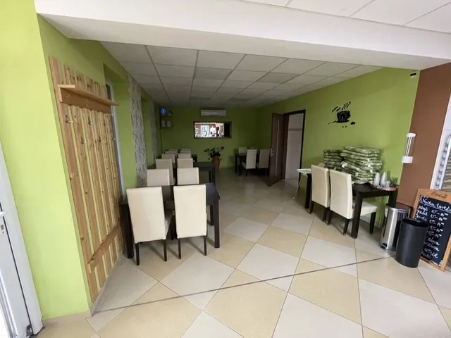 Eladó kereskedelmi és ipari ingatlan Paks, Újváros 810 nm