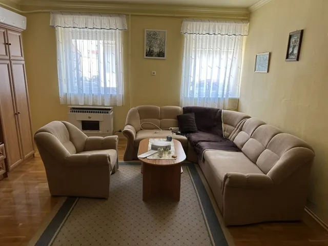 Eladó ház Paks, Óváros 150 nm