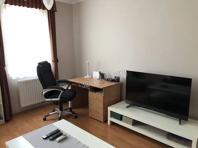 Eladó lakás Paks, Lakótelep, Teller Ede 52 nm