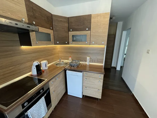 Kiadó lakás Paks, Lakótelep, Szedres utca 48 nm