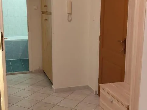 Eladó lakás Paks, Lakótelep, Fenyves utca 48 nm