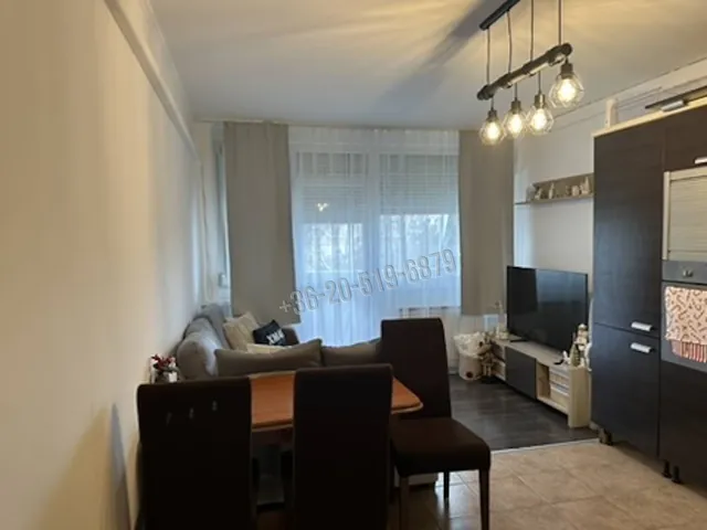 Eladó lakás Paks, Lakótelep 48 nm