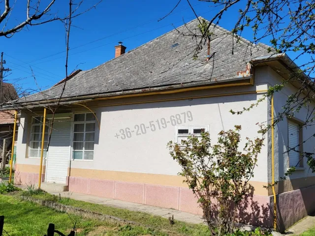 Eladó ház Paks, Óváros 120 nm