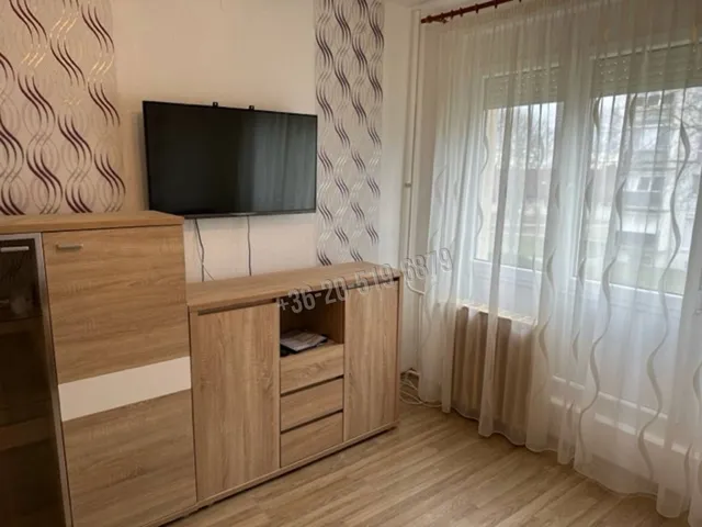 Eladó lakás Paks, Lakótelep 48 nm