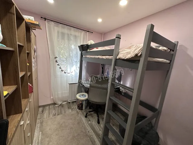 Eladó lakás Paks, Lakótelep 58 nm