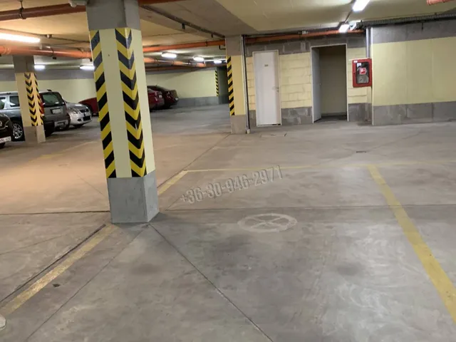 Kiadó garázs Békéscsaba 12 nm