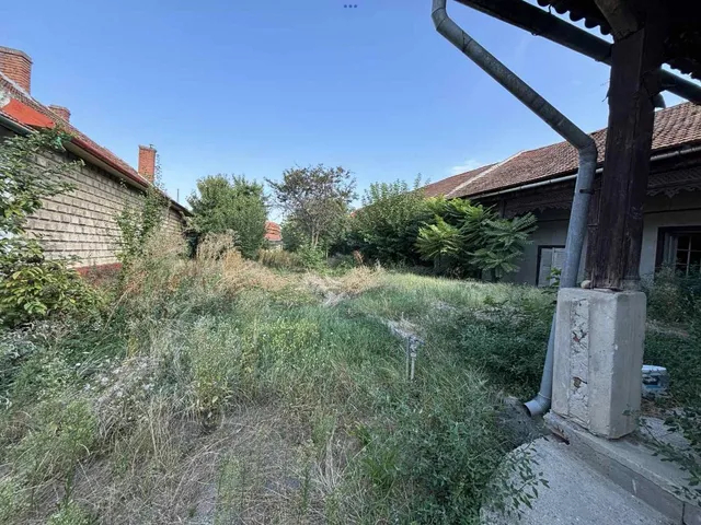 Eladó kereskedelmi és ipari ingatlan Békéscsaba 253 nm