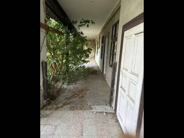 Eladó kereskedelmi és ipari ingatlan Békéscsaba 253 nm