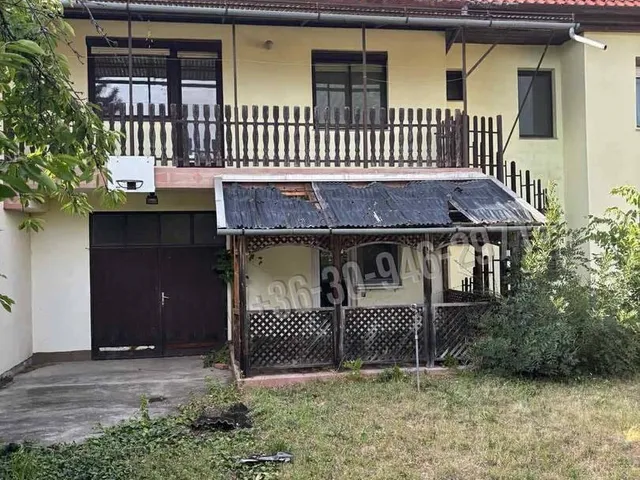 Eladó ház Békéscsaba, Tomori utca 246 nm