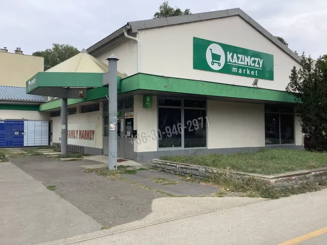 Kiadó kereskedelmi és ipari ingatlan Békéscsaba, Kazinczy-lakótelep 440 nm