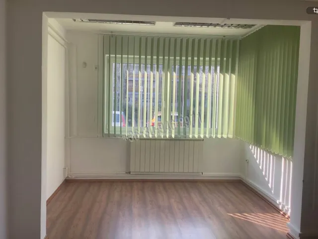 Eladó kereskedelmi és ipari ingatlan Békéscsaba 566 nm