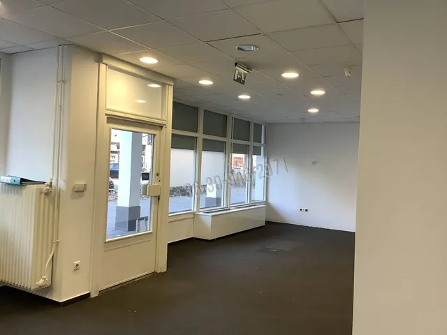 Kiadó kereskedelmi és ipari ingatlan Békéscsaba, Andrássy út 60 nm