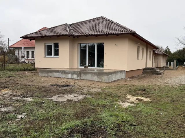 Eladó ház Veresegyház, Revetek 110 nm