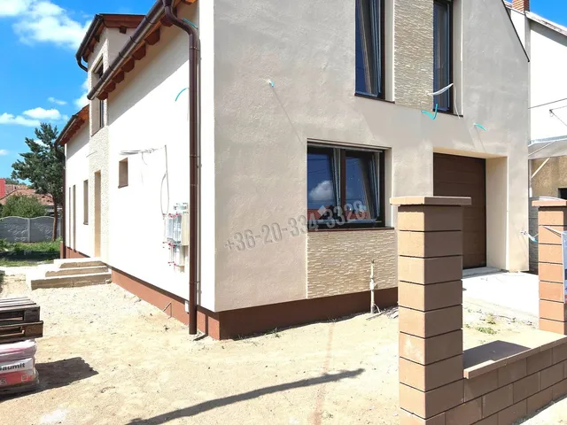 Eladó ház Budapest XVI. kerület, Rákosszentmihály 158 nm