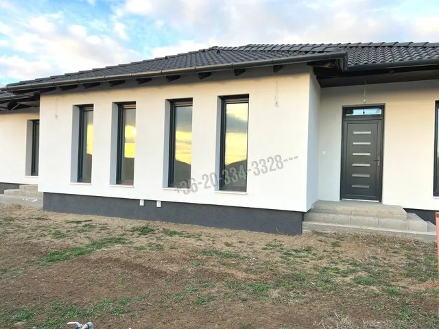 Eladó ház Nagytarcsa 110 nm