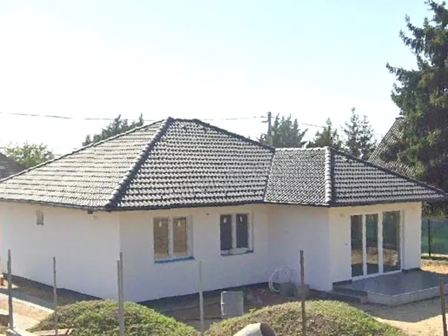 Eladó ház Erdőkertes, Szentsarok 126 nm