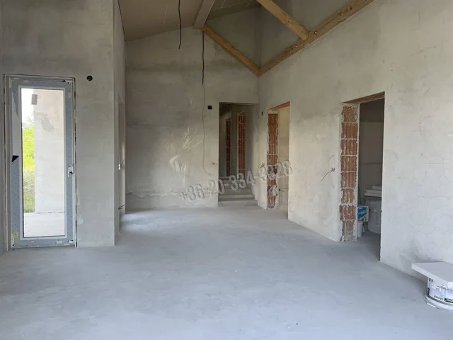 Eladó ház Nagytarcsa 155 nm