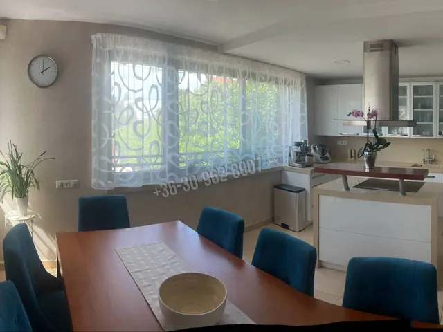 Eladó ház Budapest XVI. kerület, Rákosszentmihály 280 nm