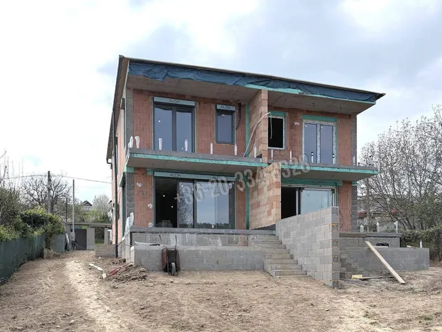 Eladó ház Budapest III. kerület, Aranyhegy 178 nm