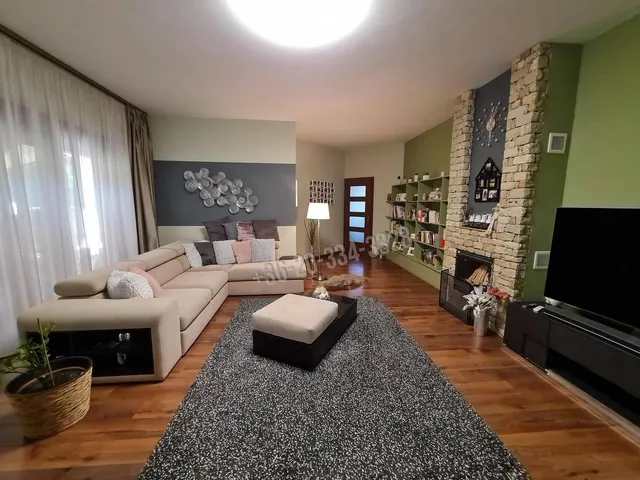 Eladó ház Budapest XVI. kerület, Rákosszentmihály 217 nm