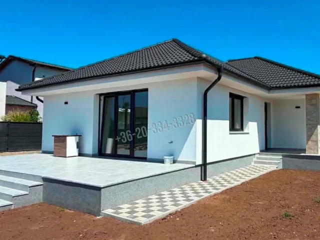 Eladó ház Nagytarcsa, Zsurló utca 146 nm