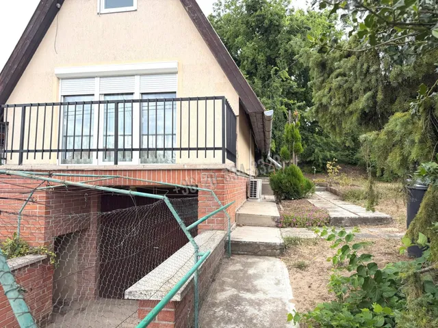 Eladó ház Veresegyház, Öreghegy 86 nm