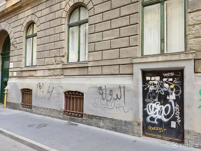 Eladó kereskedelmi és ipari ingatlan Budapest VIII. kerület, Corvin negyed 51 nm