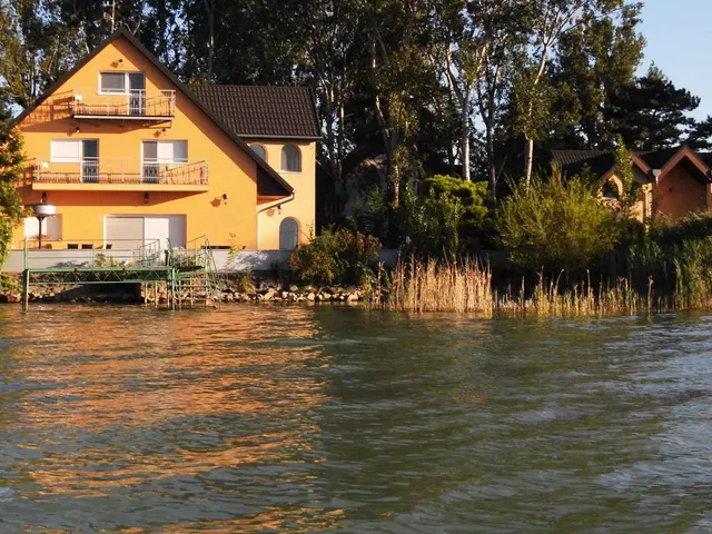Eladó ház Balatonszemes 444 nm