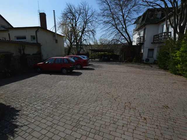 Eladó kereskedelmi és ipari ingatlan Balatonalmádi 1000 nm