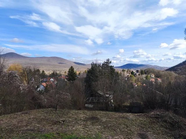 Eladó telek Csobánka 1014 nm