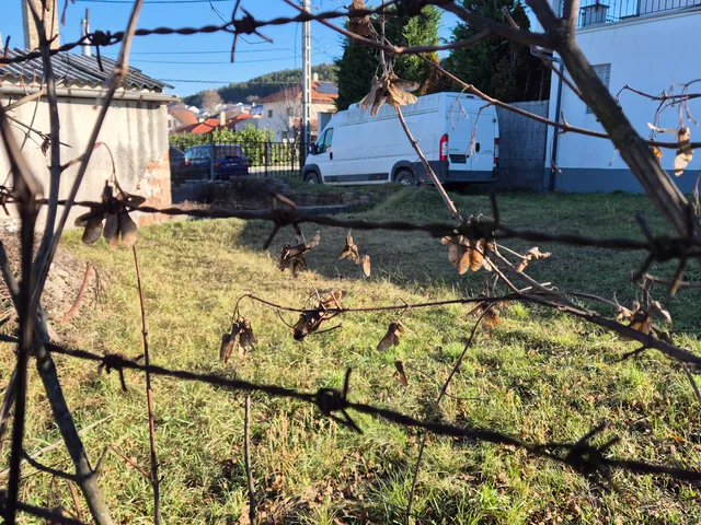 Eladó telek Üröm 620 nm