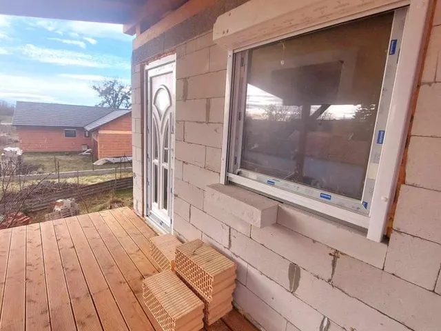 Eladó ház Szomód 240 nm