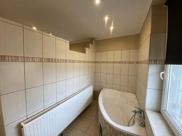 Eladó ház Almásfüzitő 200 nm