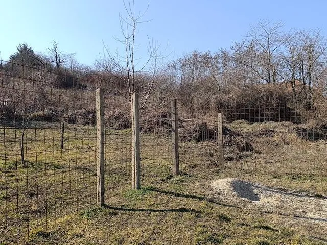 Eladó telek Süttő 1000 nm