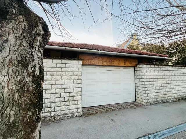Eladó ház Tata 189 nm