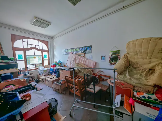 Eladó kereskedelmi és ipari ingatlan Tata 45 nm