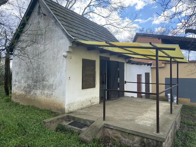 Eladó üdülő és hétvégi ház Vértesszőlős 35 nm