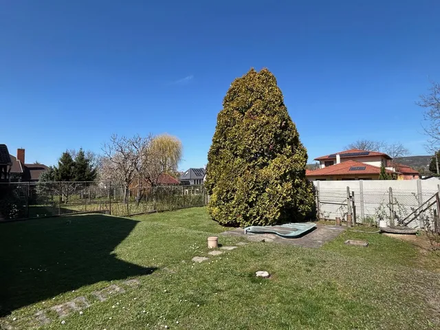 Eladó ház Tatabánya 220 nm