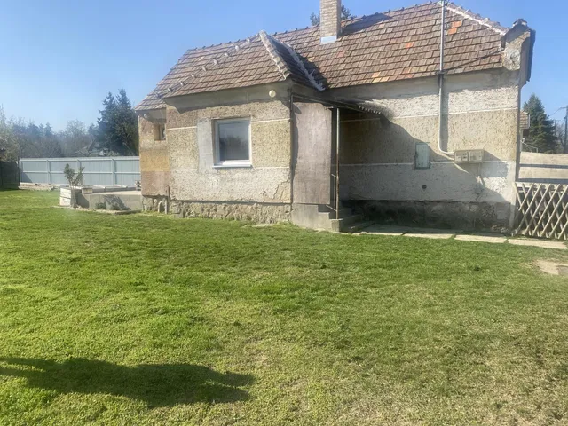 Eladó ház Császár 48 nm