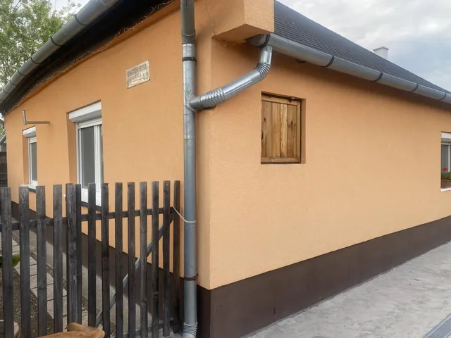 Eladó ház Ács 84 nm