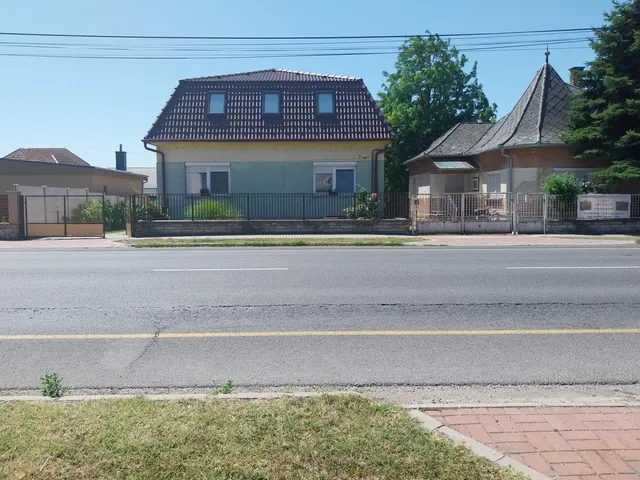 Eladó ház Komárom 89 nm