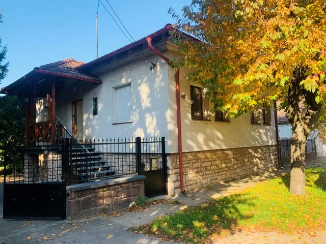 Kiadó ház Tata 90 nm