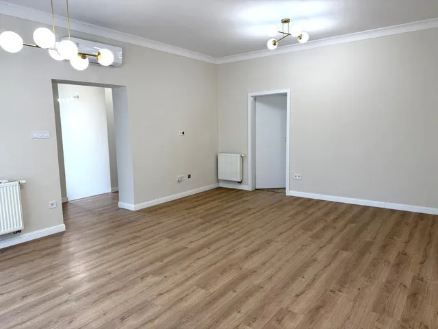 Eladó lakás Komárom 94 nm