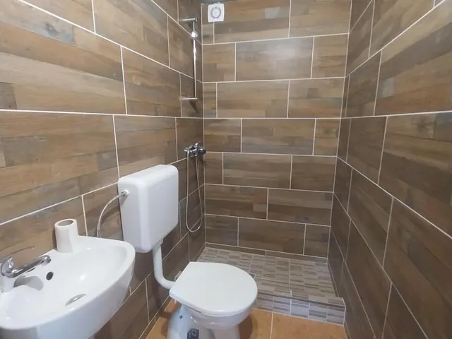 Eladó üdülő és hétvégi ház Kisbér 27 nm