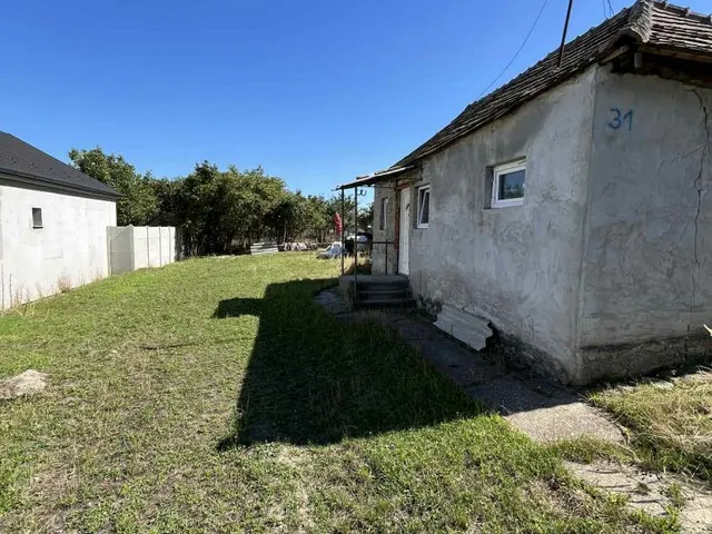 Eladó ház Ács 40 nm