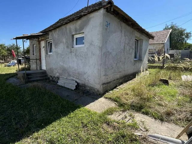 Eladó ház Ács 40 nm