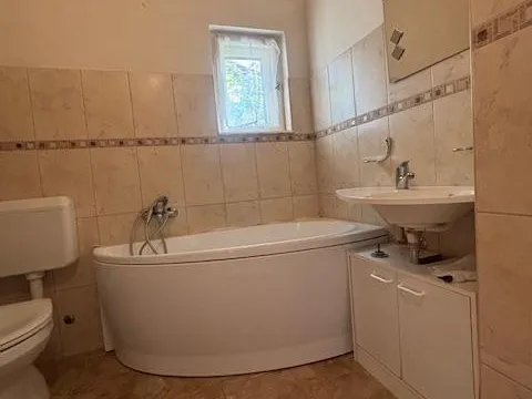 Eladó ház Tata 150 nm