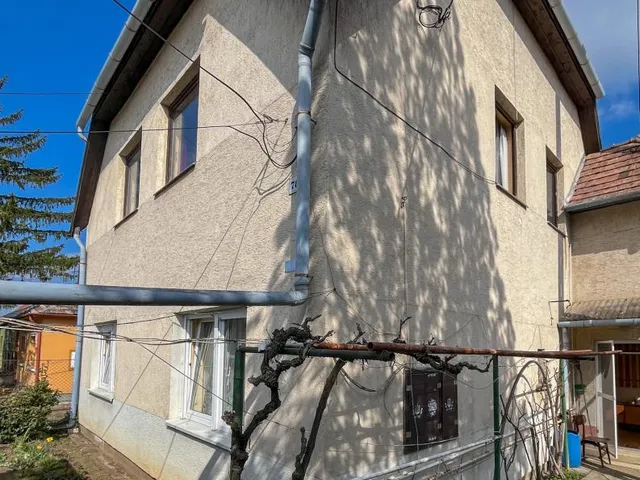 Eladó ház Tata 150 nm