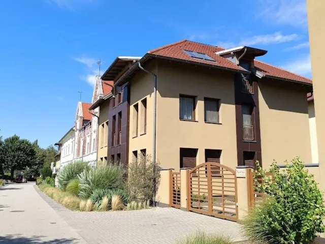 Kiadó lakás Tata 104 nm