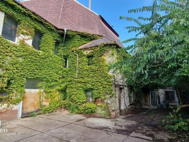 Eladó kereskedelmi és ipari ingatlan Tata 800 nm